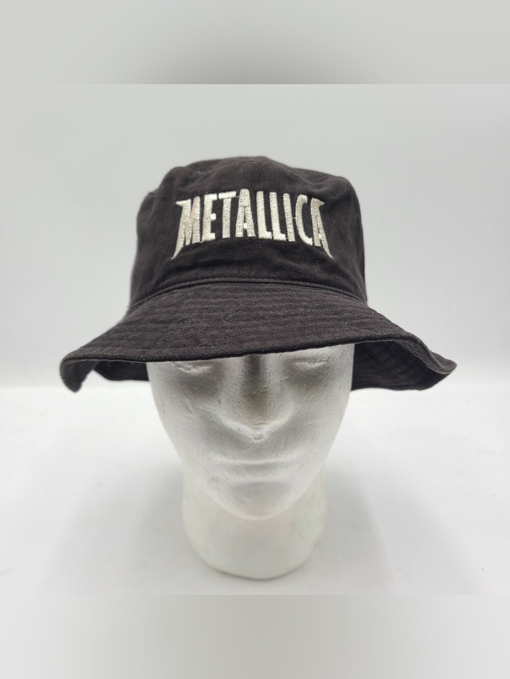 B55 Vintage Metallica Band Embroidered Bucket Hat Black Size S/M - Picture 1 of 6
